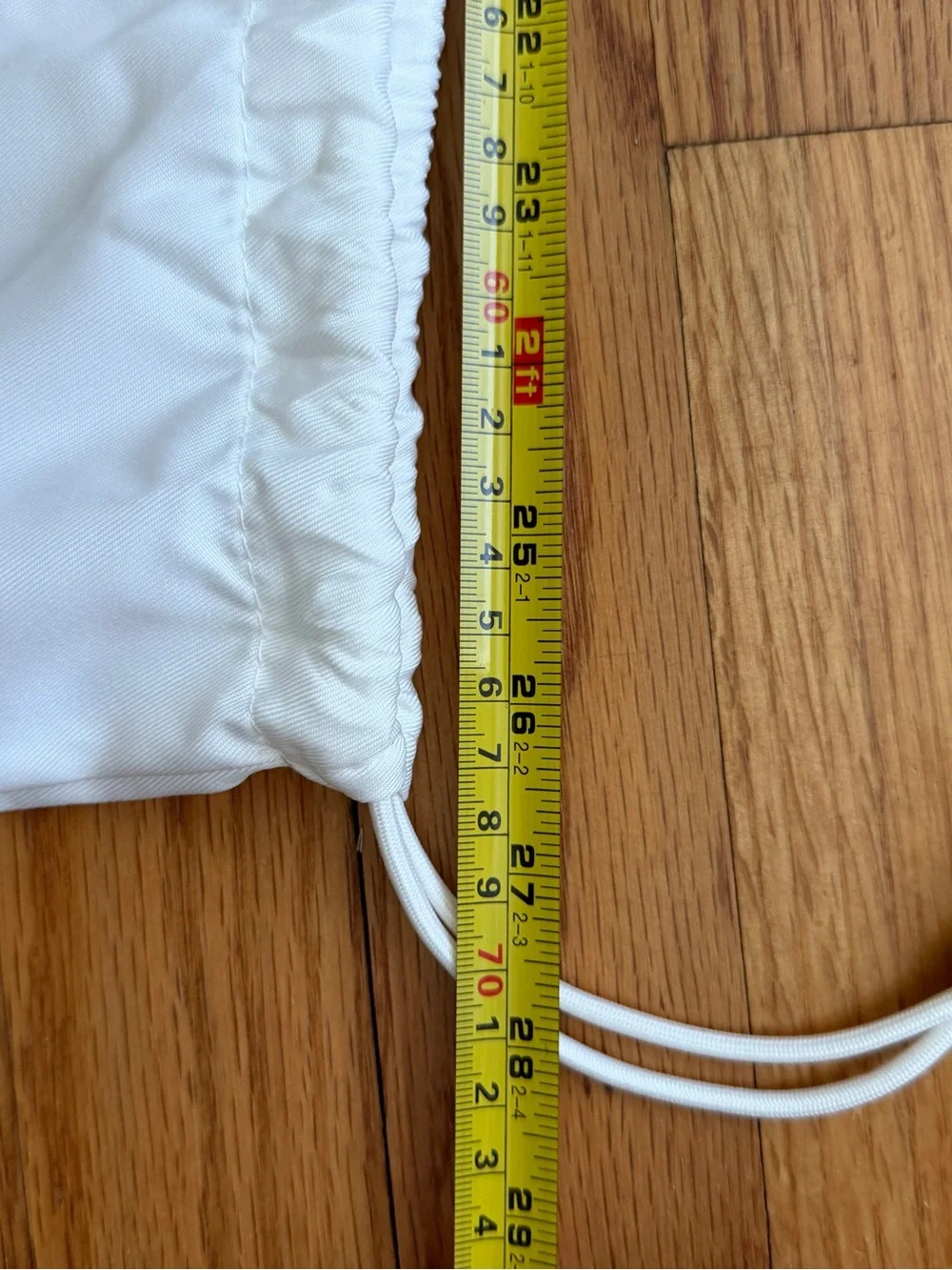 Away medium suitcase dust bag